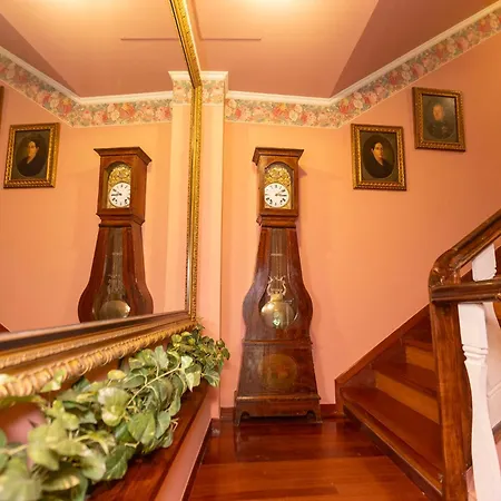 Escuder Turisticos *